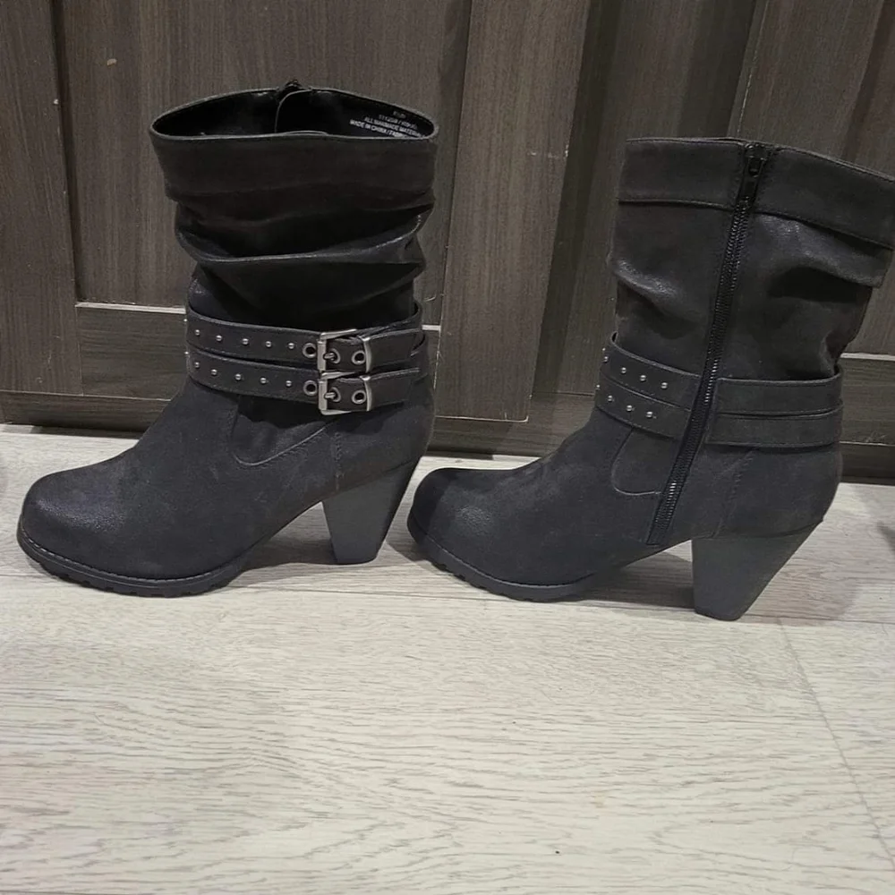 Shoes - Picture 1 of 1